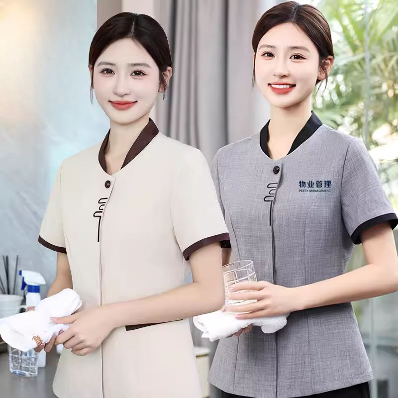 Đồng phục tạp vụ nên thiết kế thoải mái